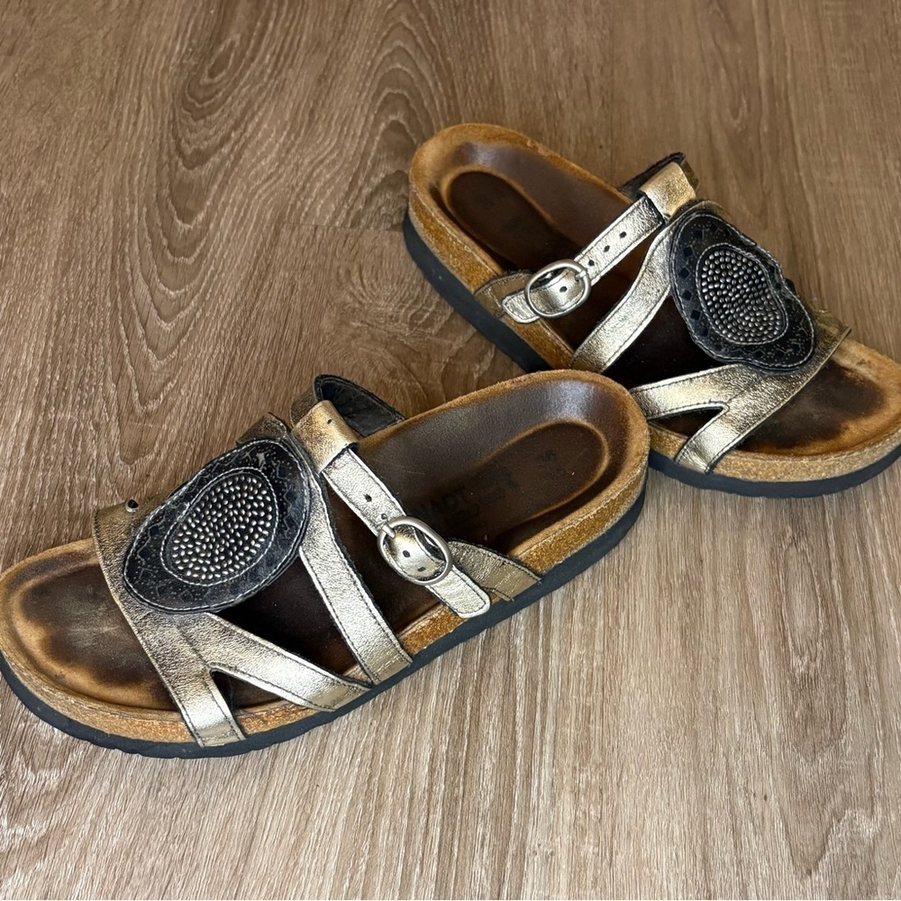 Naot Metallic Black Sandals​​​